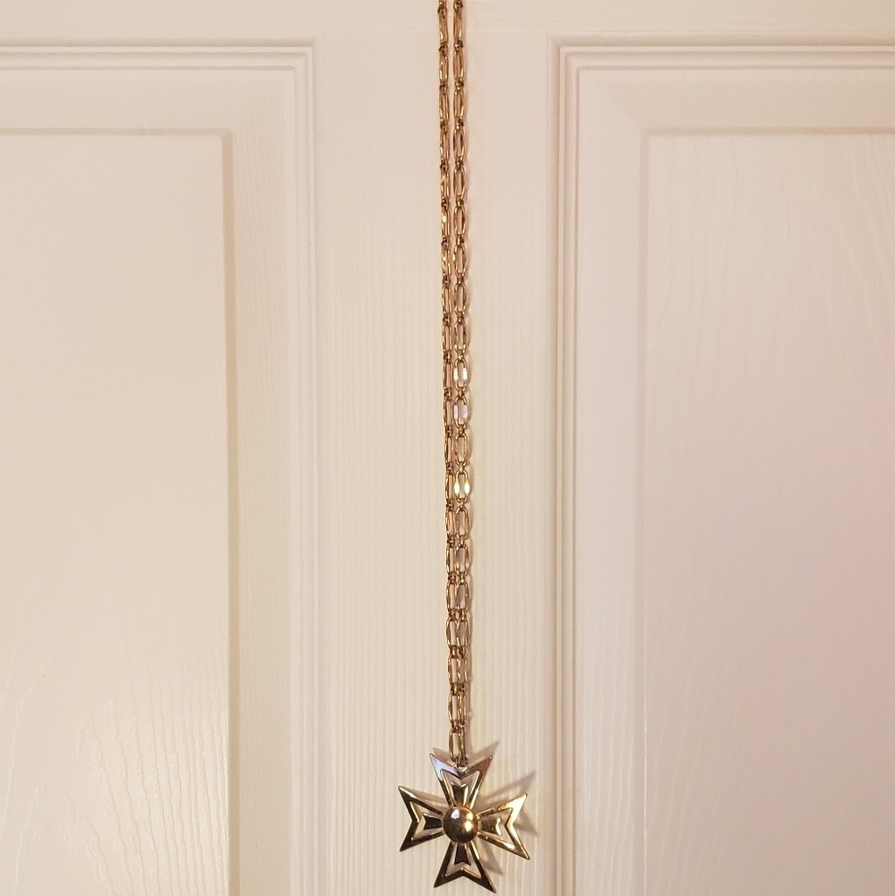 Costume Jewelry Gold Necklace